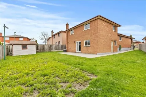 14 Indian Crescent Hamilton ON L8V 4V6