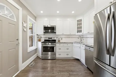 74 Graham Avenue S Hamilton ON L8K 2M1