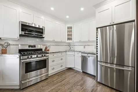 74 Graham Avenue S Hamilton ON L8K 2M1