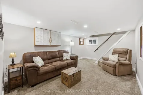 74 Graham Avenue S Hamilton ON L8K 2M1