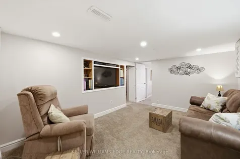 74 Graham Avenue S Hamilton ON L8K 2M1