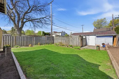74 Graham Avenue S Hamilton ON L8K 2M1