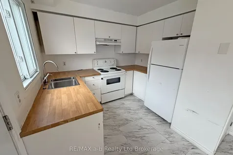 394 Springbank Avenue N Woodstock ON N4T 1L1