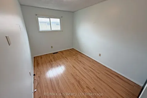 394 Springbank Avenue N Woodstock ON N4T 1L1