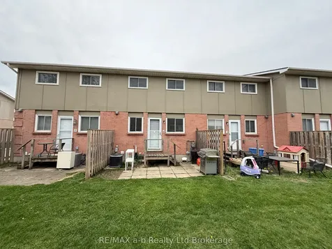 394 Springbank Avenue N Woodstock ON N4T 1L1