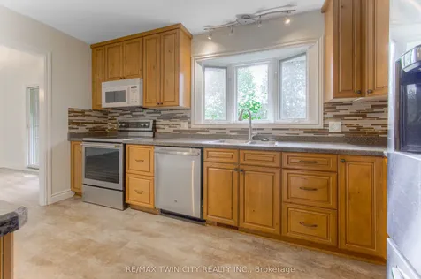 18 Gilston Parkway Brant ON N3L 3K6
