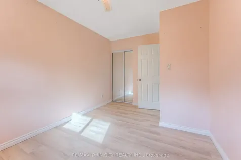 18 Gilston Parkway Brant ON N3L 3K6