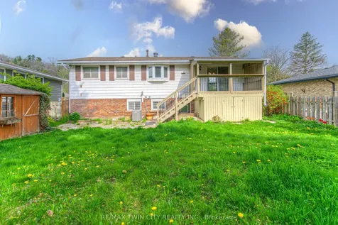 18 Gilston Parkway Brant ON N3L 3K6
