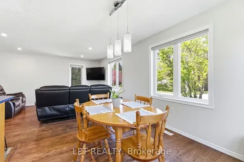 168 Ann Street North Middlesex ON N0M 2K0