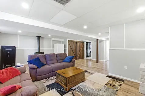 168 Ann Street North Middlesex ON N0M 2K0