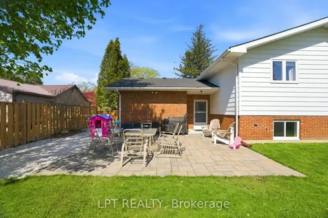 168 Ann Street North Middlesex ON N0M 2K0