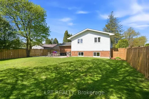168 Ann Street North Middlesex ON N0M 2K0