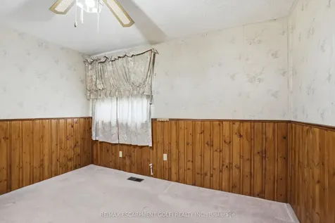 105 Tolton Avenue Hamilton ON L8H 5N7