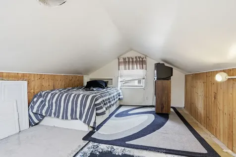 105 Tolton Avenue Hamilton ON L8H 5N7