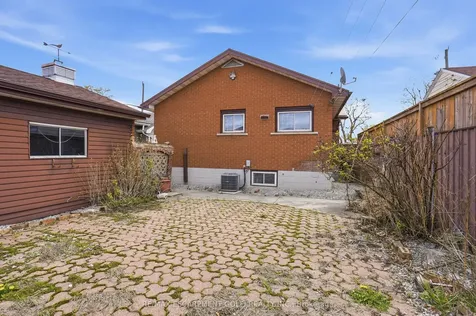 105 Tolton Avenue Hamilton ON L8H 5N7