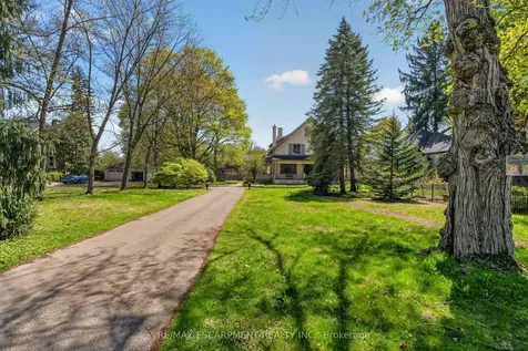 64 Jerseyville Road W Hamilton ON L9G 1A2