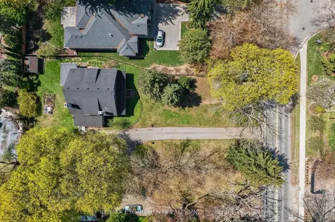 64 Jerseyville Road W Hamilton ON L9G 1A2