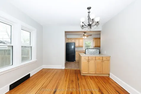 5015 Fifth Avenue Niagara Falls ON L2E 4S6