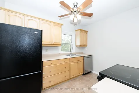 5015 Fifth Avenue Niagara Falls ON L2E 4S6