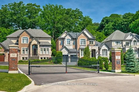 47 Legacy Lane Hamilton ON L9G 0G2