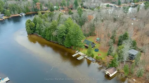 30 Mcvittie Island Bracebridge ON P1L 1W8