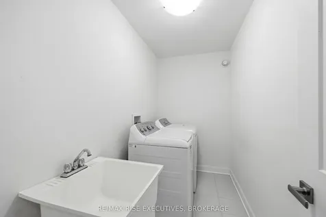 1406 Tulip Drive Kingston ON K7P 0S4