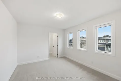 1406 Tulip Drive Kingston ON K7P 0S4