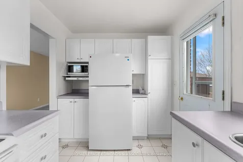 19 Algonquin Street Petawawa ON K8H 2B1
