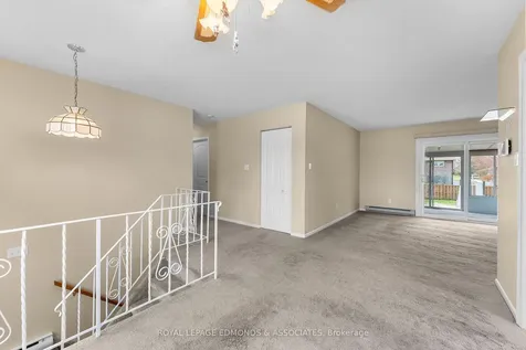 19 Algonquin Street Petawawa ON K8H 2B1
