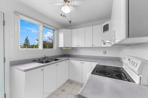 19 Algonquin Street Petawawa ON K8H 2B1