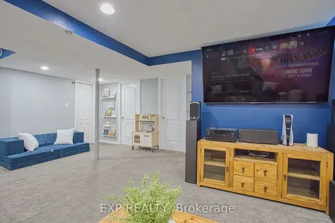 112 Laurendale Avenue Hamilton ON L0R 2H3