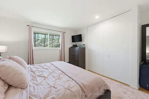 Avenue Cambridge ON N1S 2E5