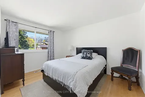 Avenue Cambridge ON N1S 2E5