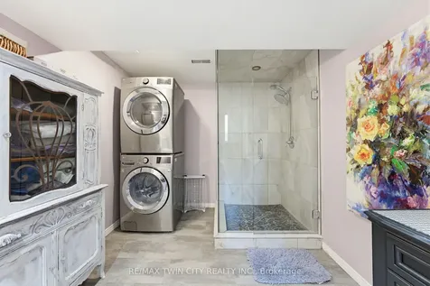 Avenue Cambridge ON N1S 2E5