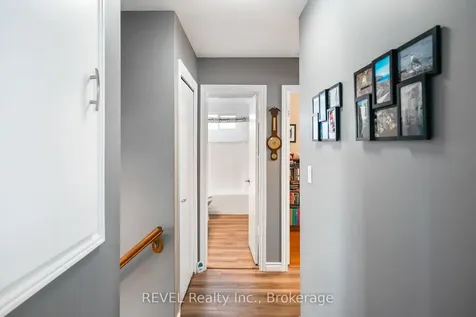 9 Fitzroy Lane St. Catharines ON L2M 6N6