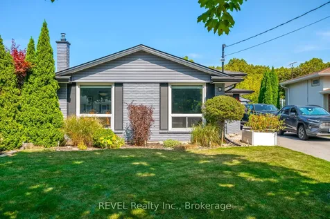 9 Fitzroy Lane St. Catharines ON L2M 6N6