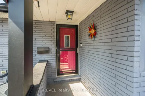9 Fitzroy Lane St. Catharines ON L2M 6N6