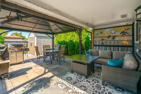 9 Fitzroy Lane St. Catharines ON L2M 6N6