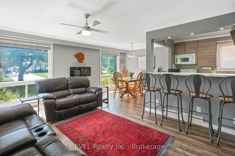 9 Fitzroy Lane St. Catharines ON L2M 6N6