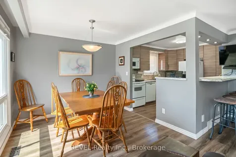 9 Fitzroy Lane St. Catharines ON L2M 6N6