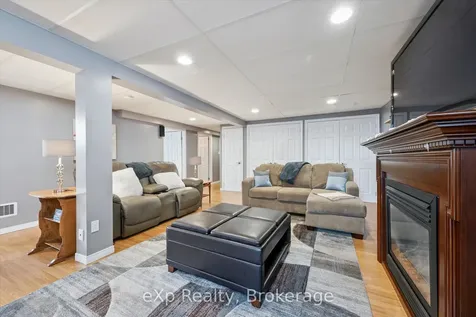 4 Peartree Crescent Guelph ON N1H 8K6
