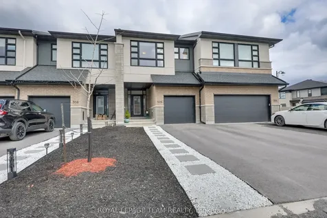 506 Cobra Crescent Kanata ON K2V 0T6