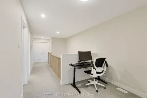 506 Cobra Crescent Kanata ON K2V 0T6
