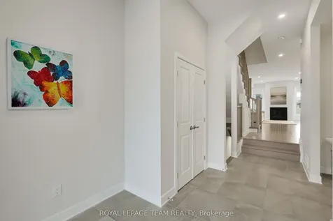 506 Cobra Crescent Kanata ON K2V 0T6