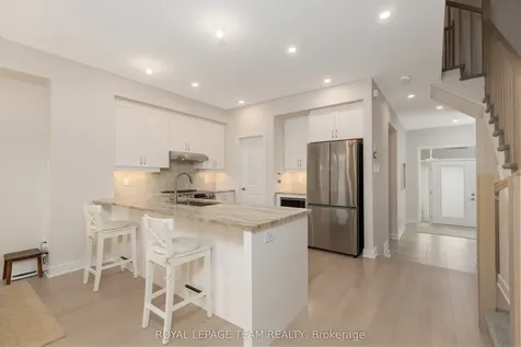 506 Cobra Crescent Kanata ON K2V 0T6