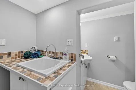 1236 Golden Beach Road Bracebridge ON P1L 1W8