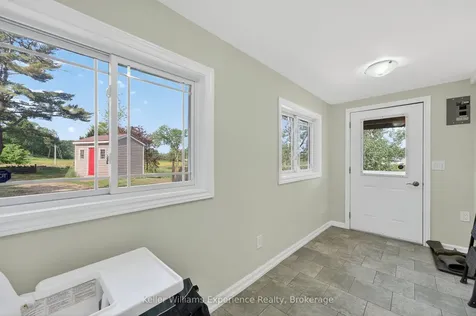 1236 Golden Beach Road Bracebridge ON P1L 1W8