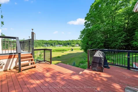 1236 Golden Beach Road Bracebridge ON P1L 1W8