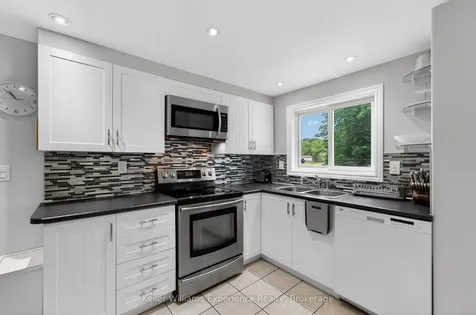 1236 Golden Beach Road Bracebridge ON P1L 1W8