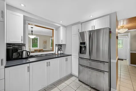 1236 Golden Beach Road Bracebridge ON P1L 1W8